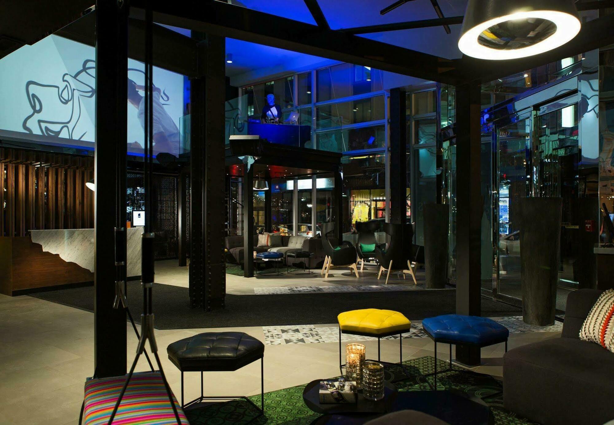 Renaissance Montreal Downtown Hotel Dış mekan fotoğraf